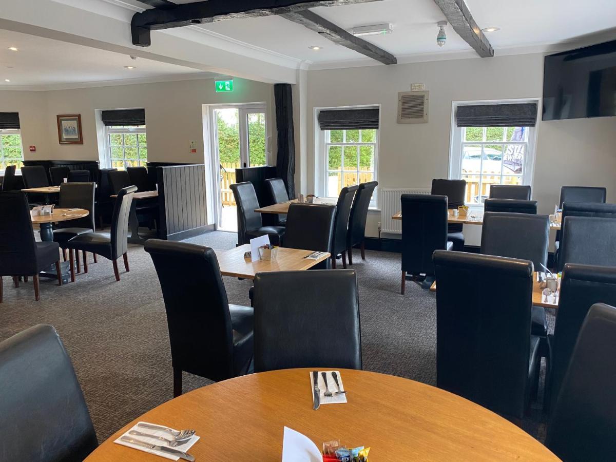 The New Wheel Inn Lymington Esterno foto