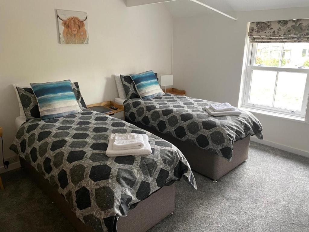 The New Wheel Inn Lymington Esterno foto